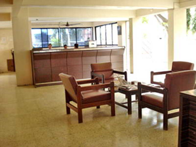 Meru Hotel ปูเน่ ภายนอก รูปภาพ