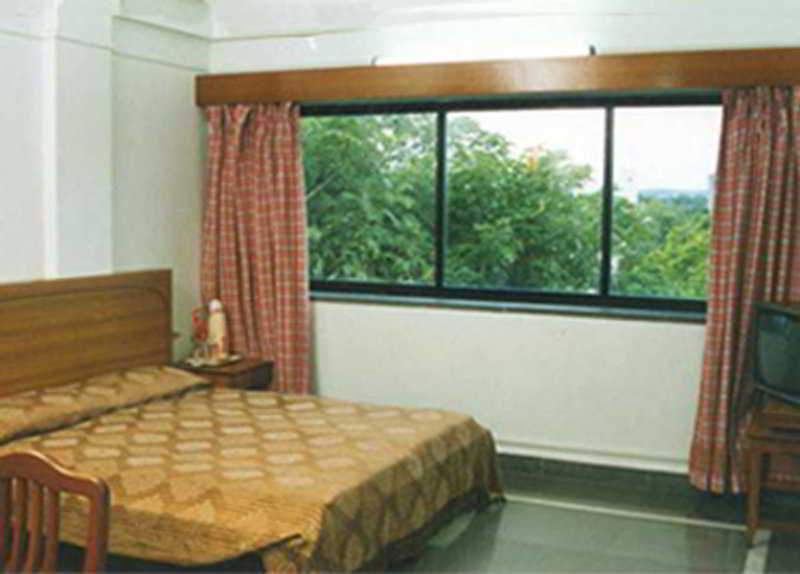 Meru Hotel ปูเน่ ภายนอก รูปภาพ